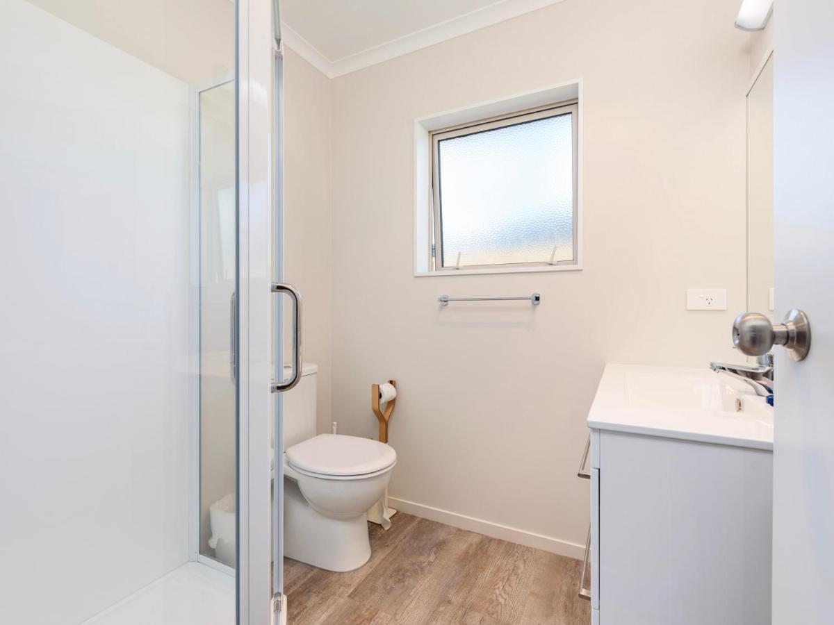Modern Beach Break - Waihi Beach Holiday Home Екстер'єр фото